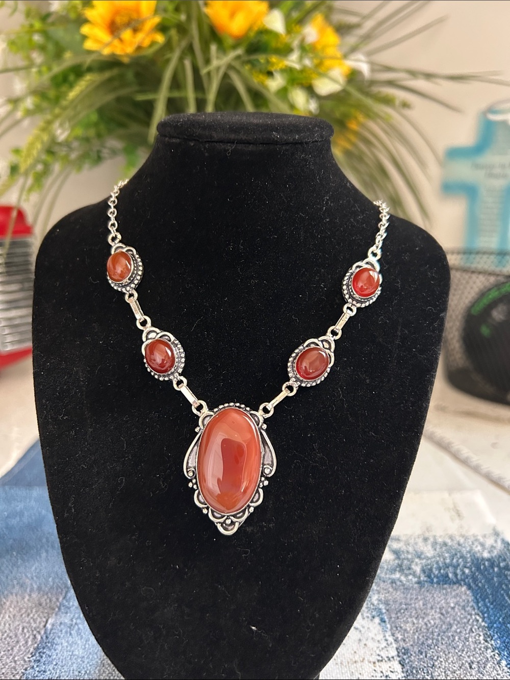 Sterling Silver Carnelian Gemstone Necklace.